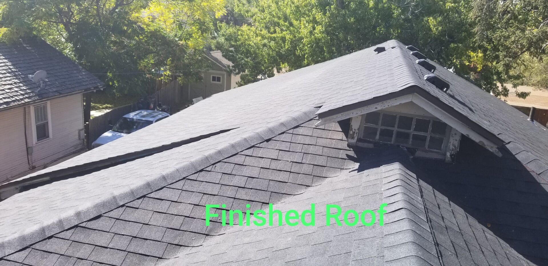 A roof that has been finished with the words " finished roof ".